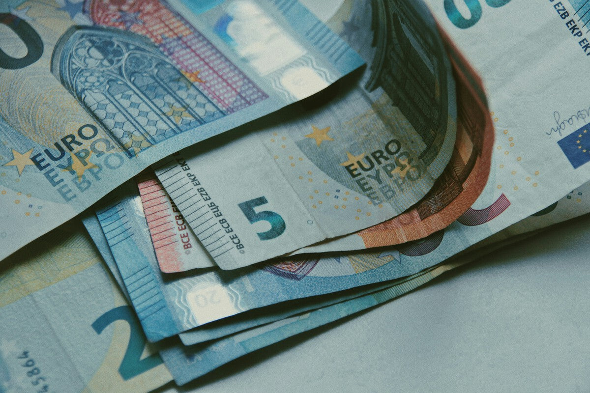 Spain's Wealth Concentration: Number of Ultra-Rich Soars 117%