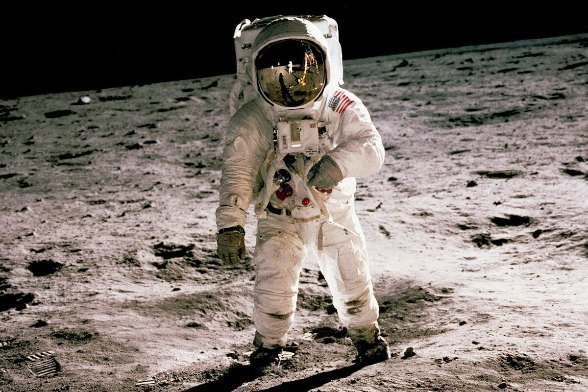 NASA Offers $150,000 to Stop Astronauts Becoming High-Voltage Capacitors