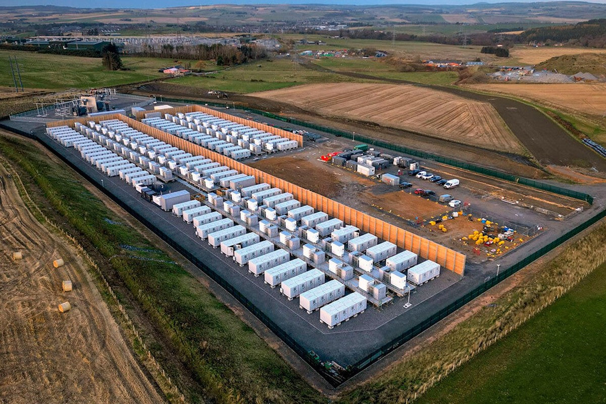 Spain Enters Top 5 European Battery Storage: Solar Energy Finally Stored