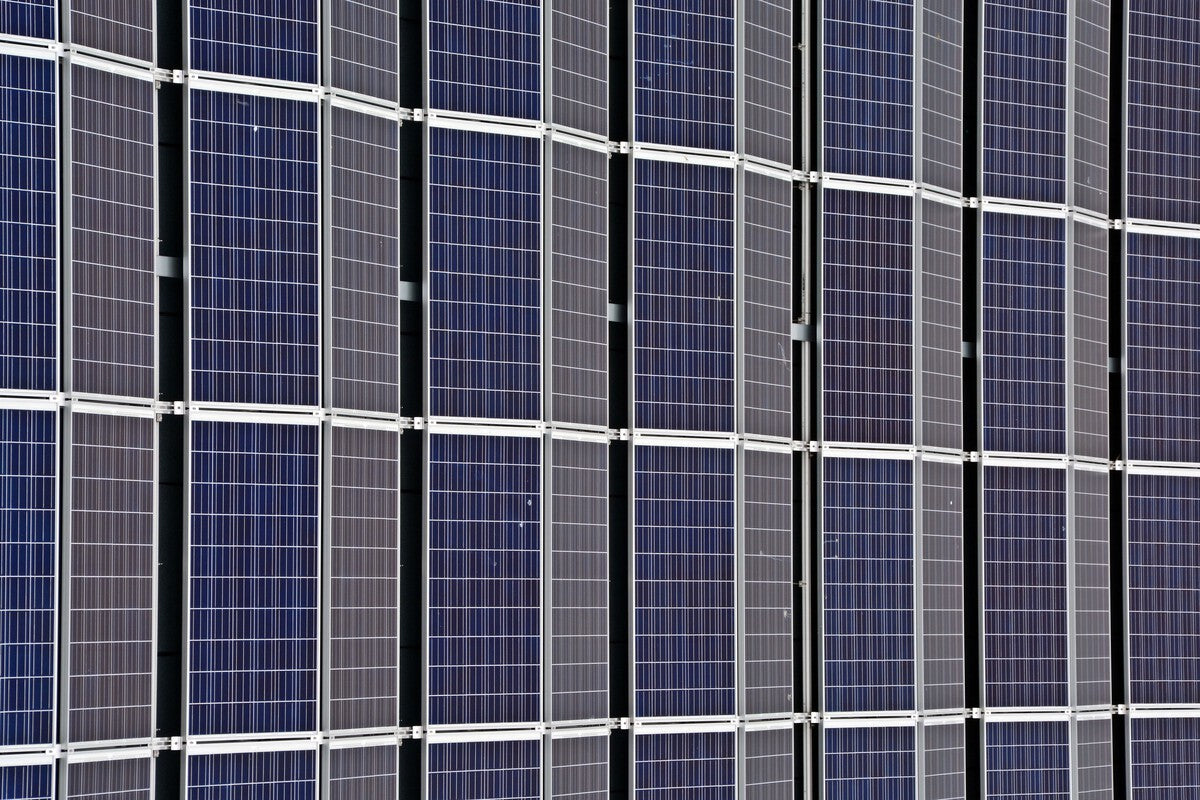 Spain's Solar Storage Boost: Eight Containers Power Extremadura Plant