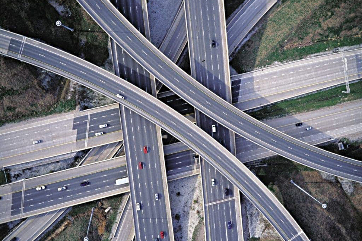 Anthropic IPO and GM Move Threaten Ferrovial's Nasdaq 100 Spot
