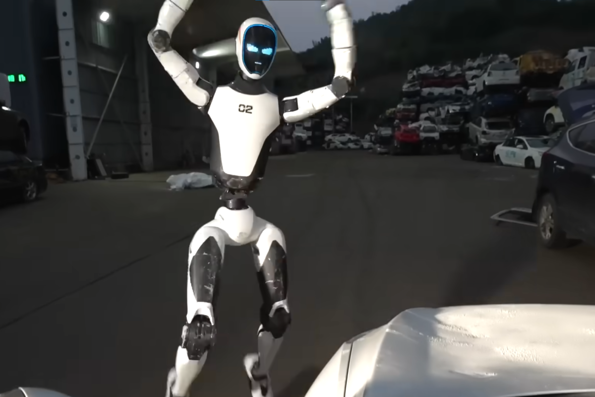 Unitree's Self-Evolving Robots: China-US Humanoid Race Enters New Phase