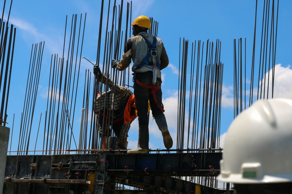 Spain's Minimum Wage Rise in 2026: Inflation Eats the Gains