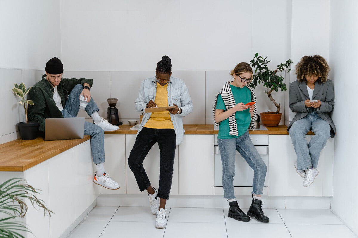 Gen Z Economic Security: Professor Says It's No Longer Guaranteed