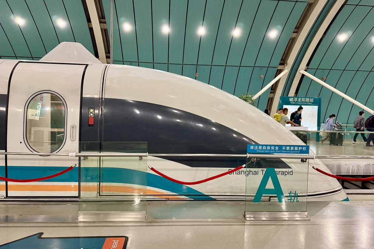 Shanghai Maglev: The World's Only Commercial High-Speed Maglev Ride
