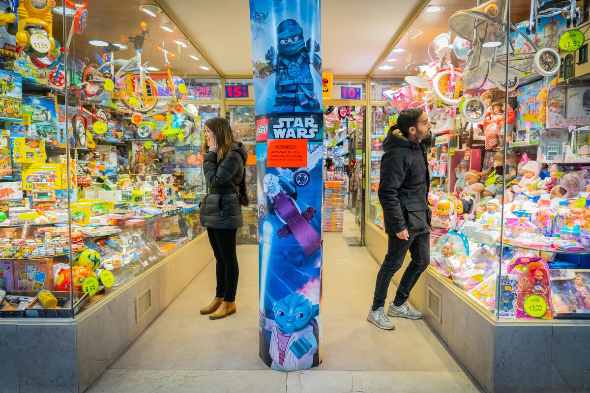 Kidult Toy Trend: How Childless Adults Are Driving Toy Industry Growth