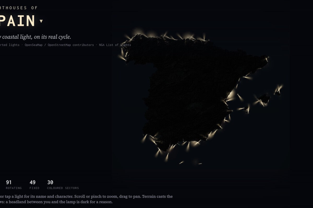 Interactive Map Shows All 140 Spanish Lighthouses in Real Time