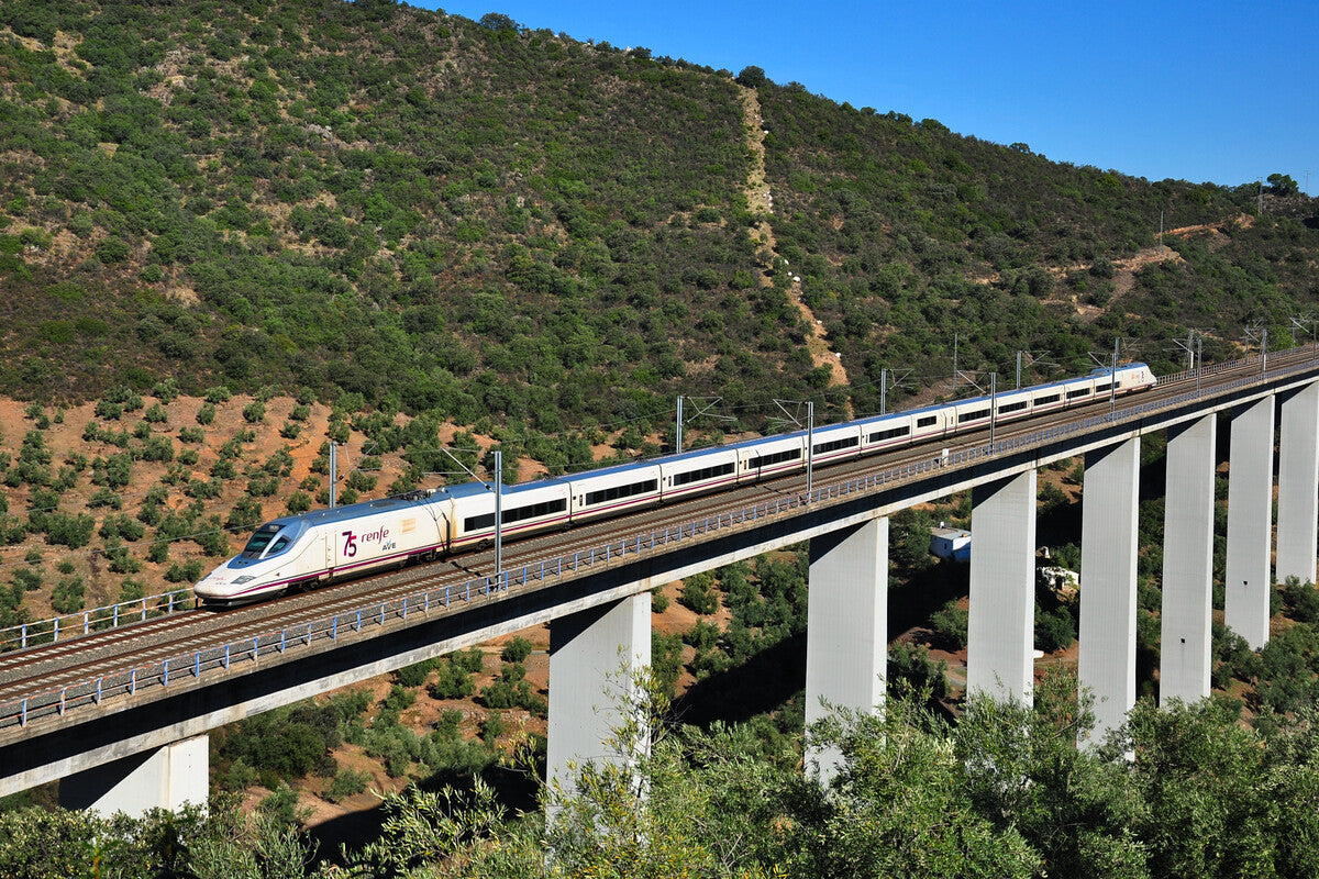 Spain's High-Speed Rail Reliability Crisis: What the AVE Fire Reveals