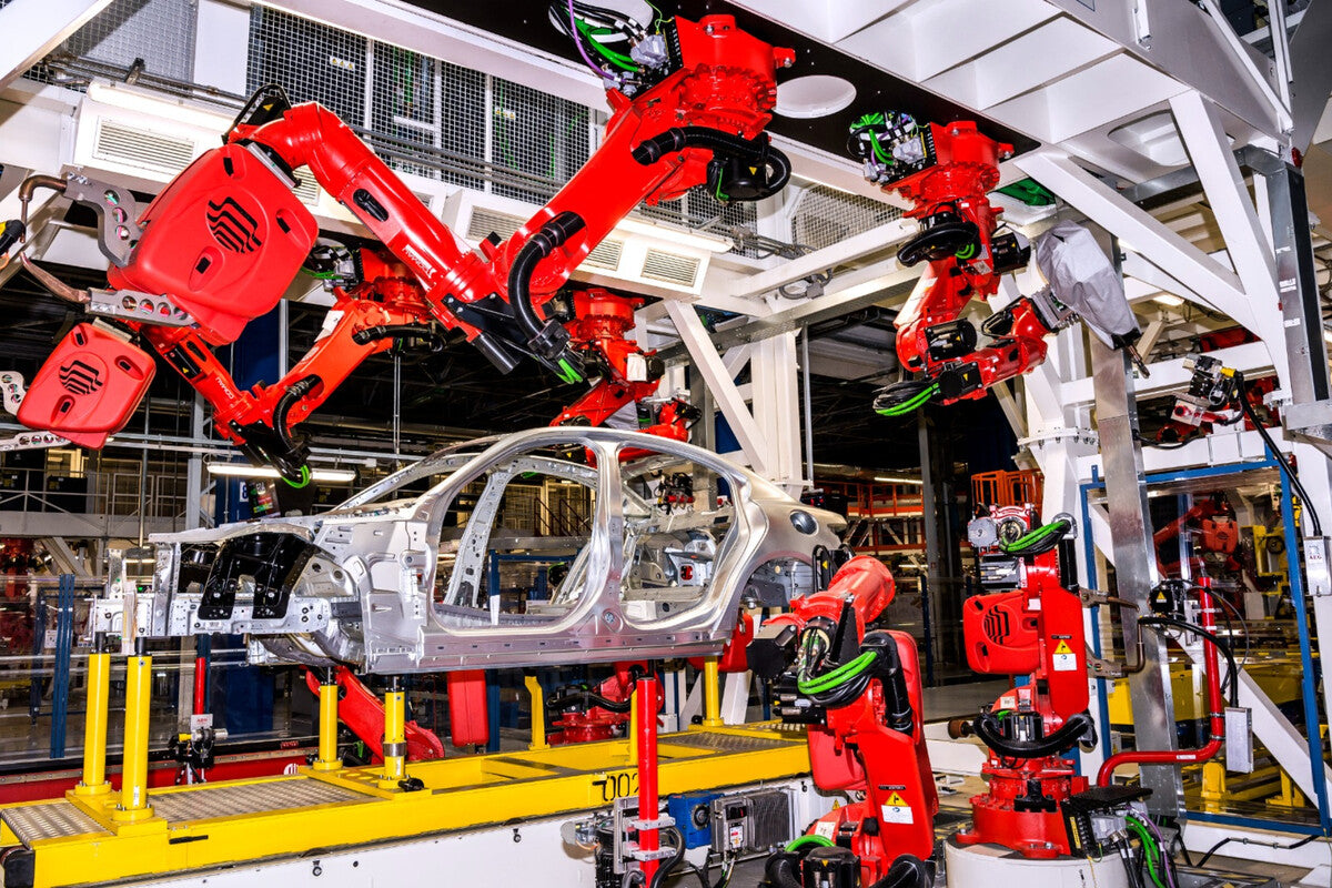 Stellantis Battery Shortage Halts Four French Plants in October