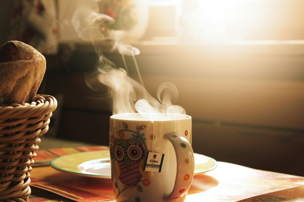 Hot Coffee or Tea Triples Esophageal Cancer Risk, Study Finds