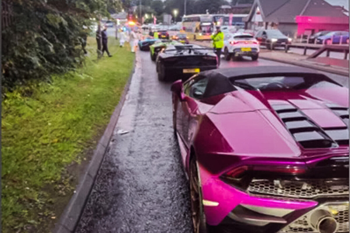 Police Seize Five Lamborghinis for Driving Too Slowly on Highway