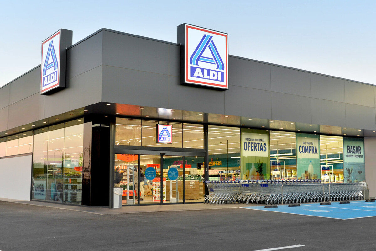 Aldi's AI Tripod: The Must-Have Gadget for Family Photos