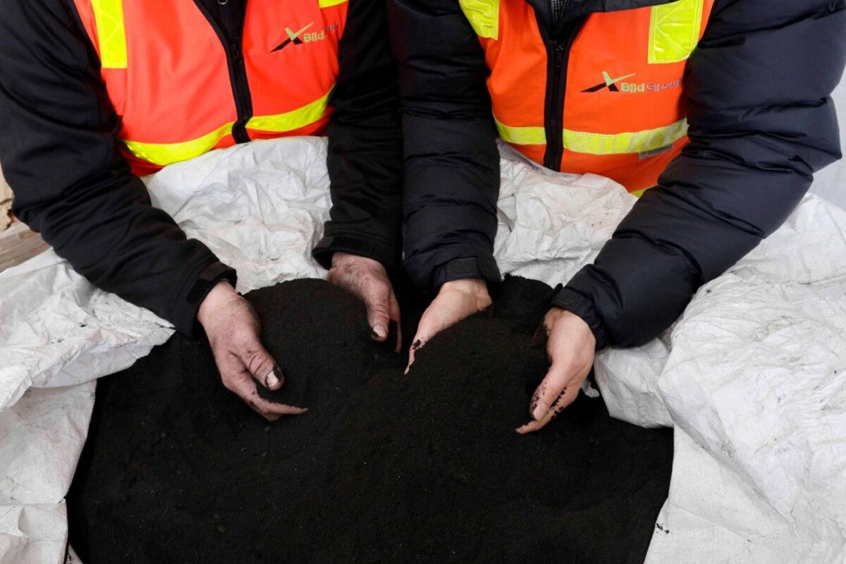 Coffee Grounds Make Concrete 30% Stronger, Engineers Find