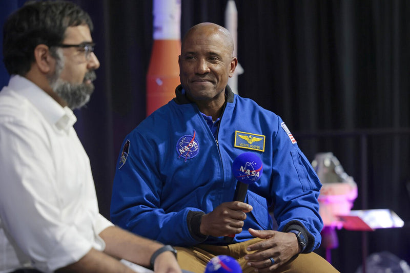 NASA's Lunar South Pole Landing Plan Draws Astronaut Pushback
