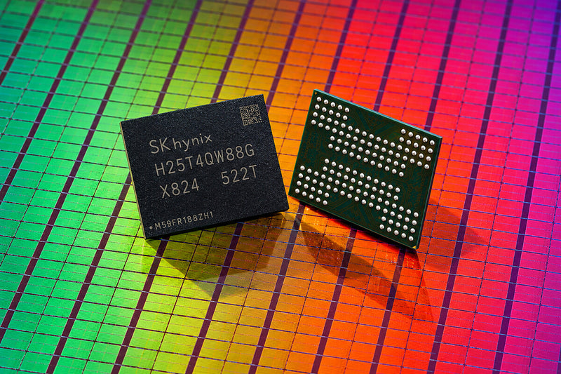 Samsung and SK hynix Face China Problem as YMTC Surges
