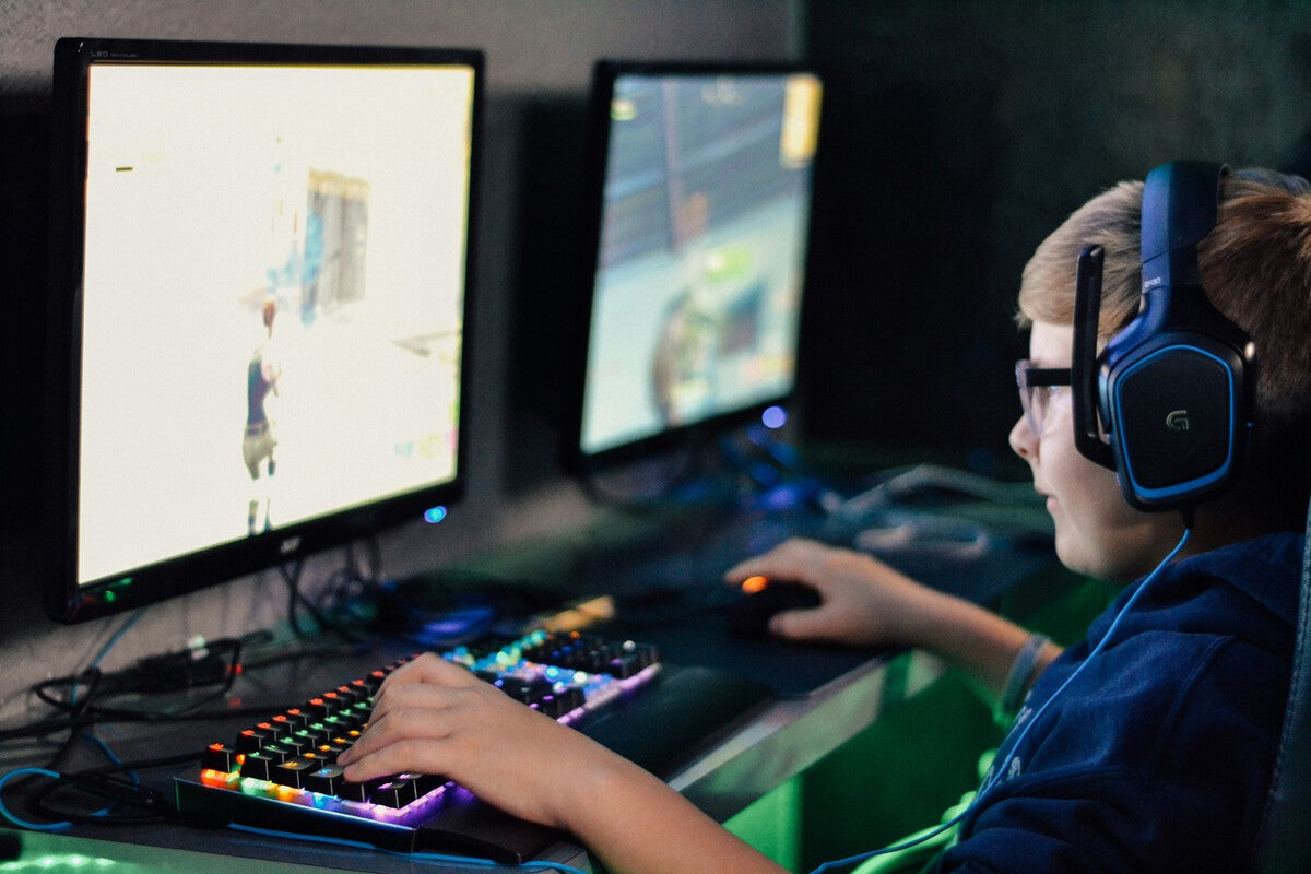 Epic Games Launcher Redesign: AI Rebuilds Store Interface