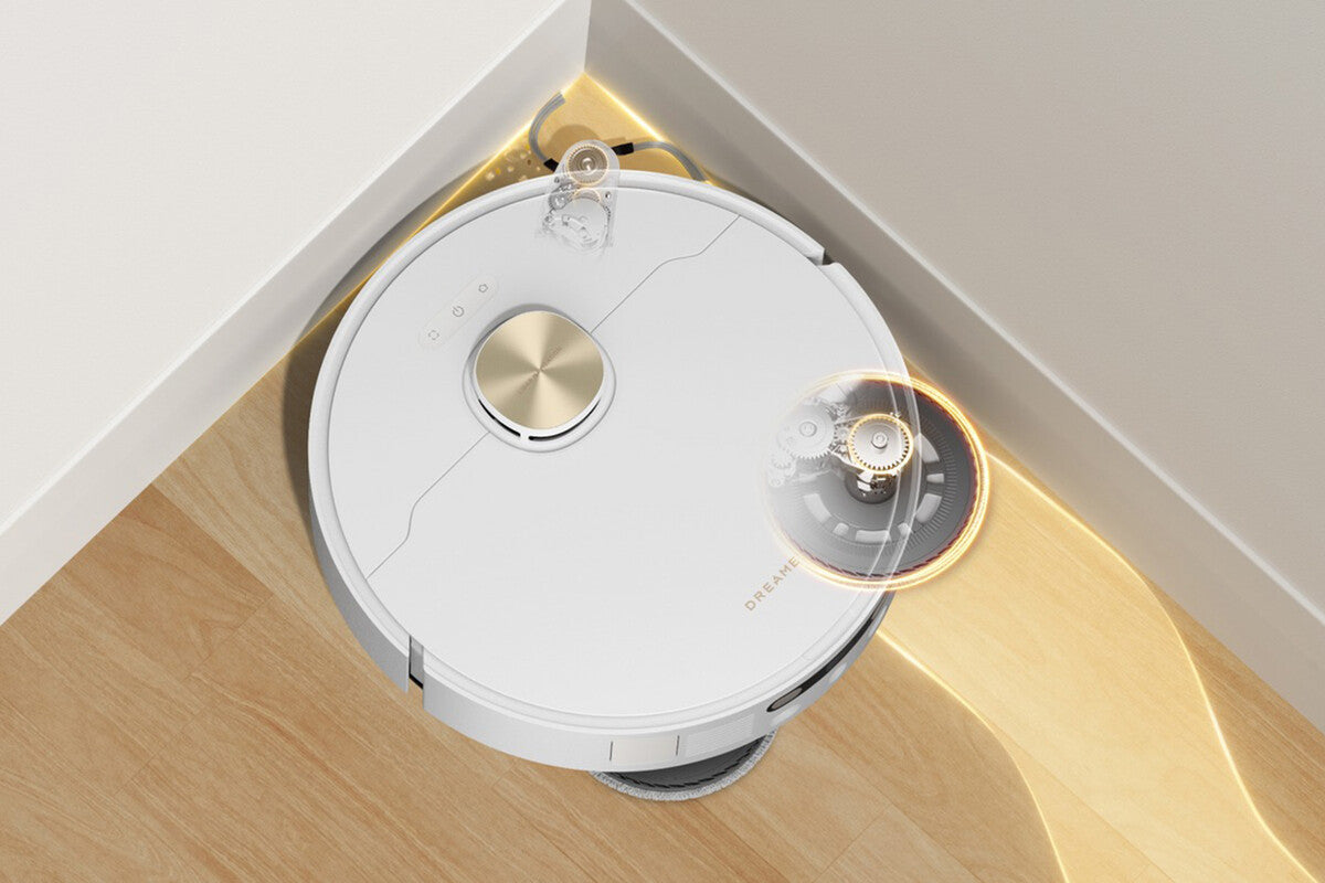 Dreame L50 Ultra CE Robot Vacuum Drops to $449 With $150 Discount