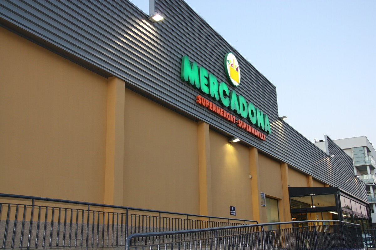 Mercadona Juice Theft: Shoplifting or Robbery? 2-Year Sentence Sought