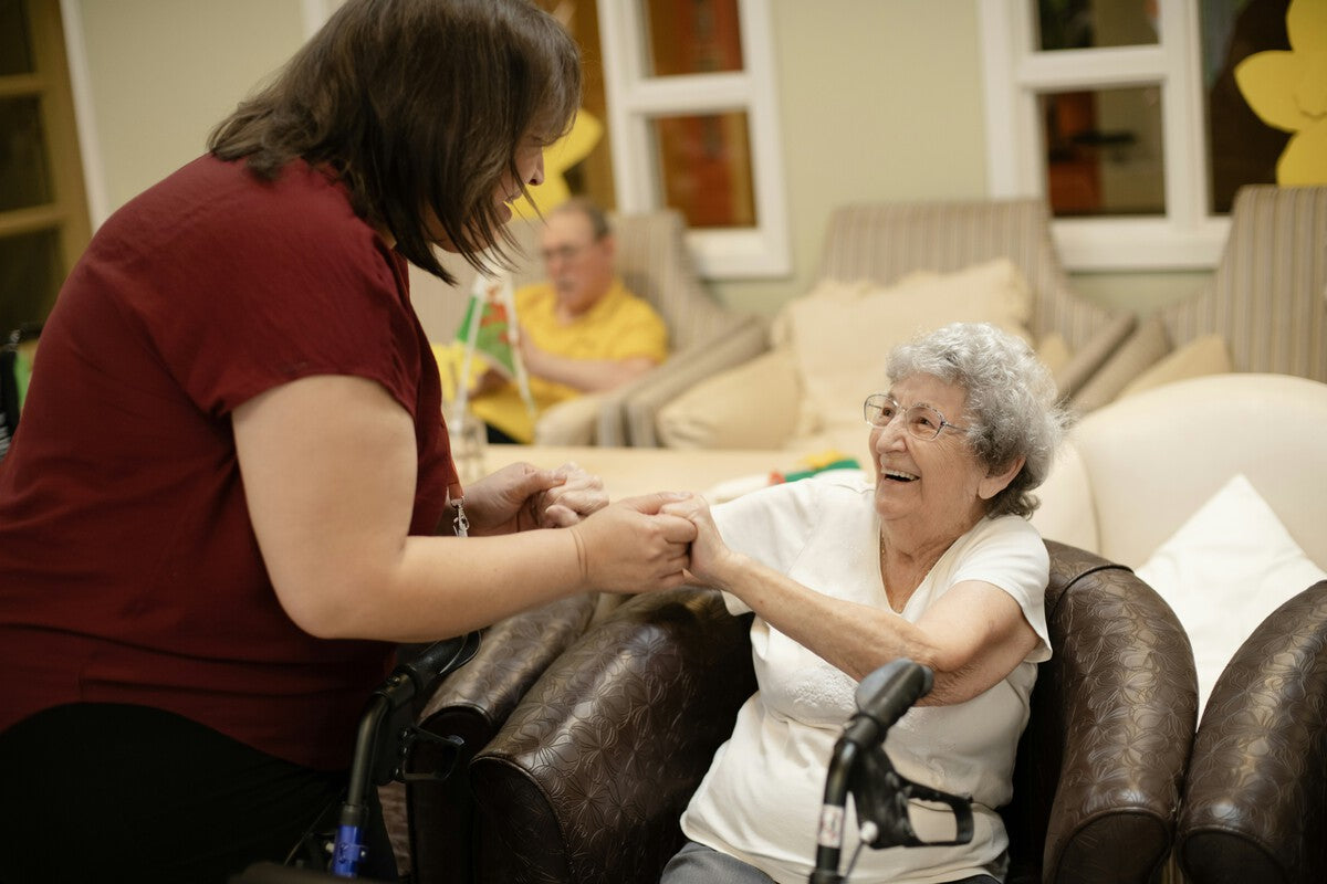 Alzheimer's Care in Spain: The Hidden Cost Families Pay