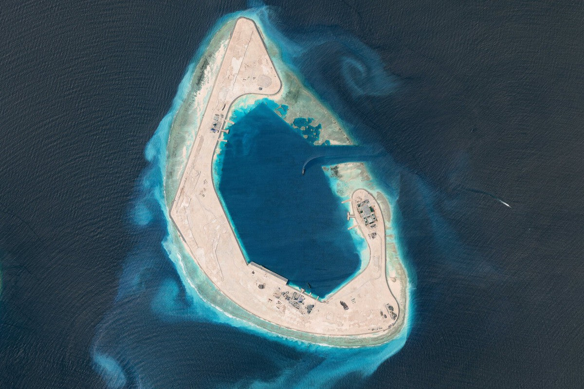 China Builds 607-Hectare Artificial Island in South China Sea
