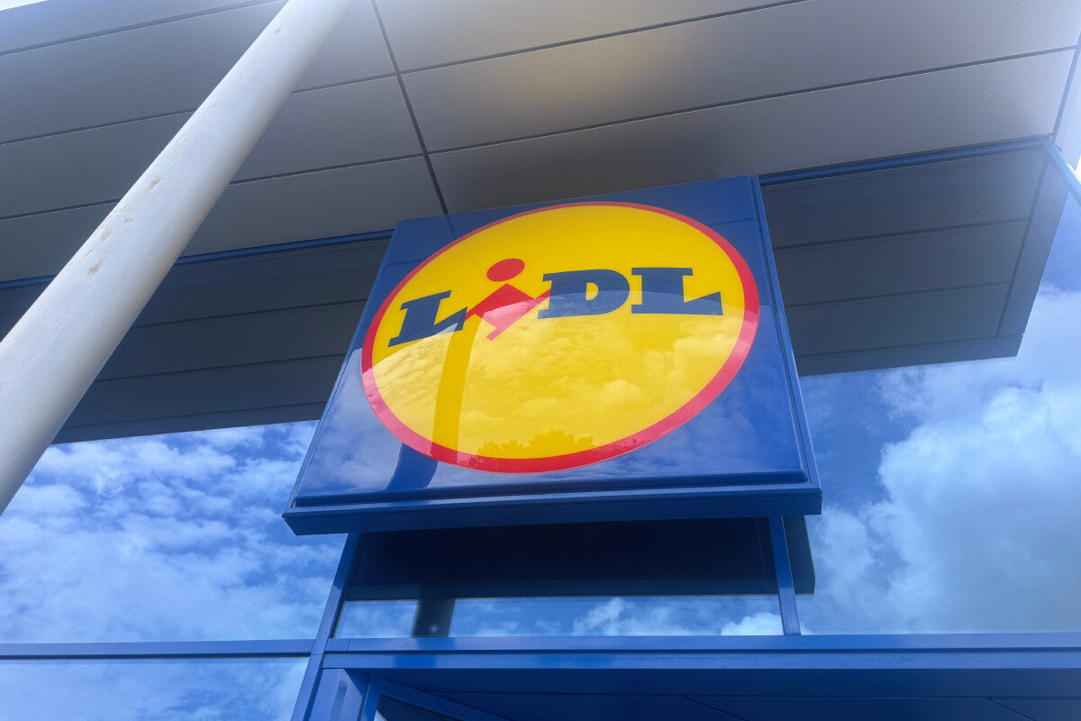 Lidl's Adjustable Desk: A Space-Saving Solution for Small Offices