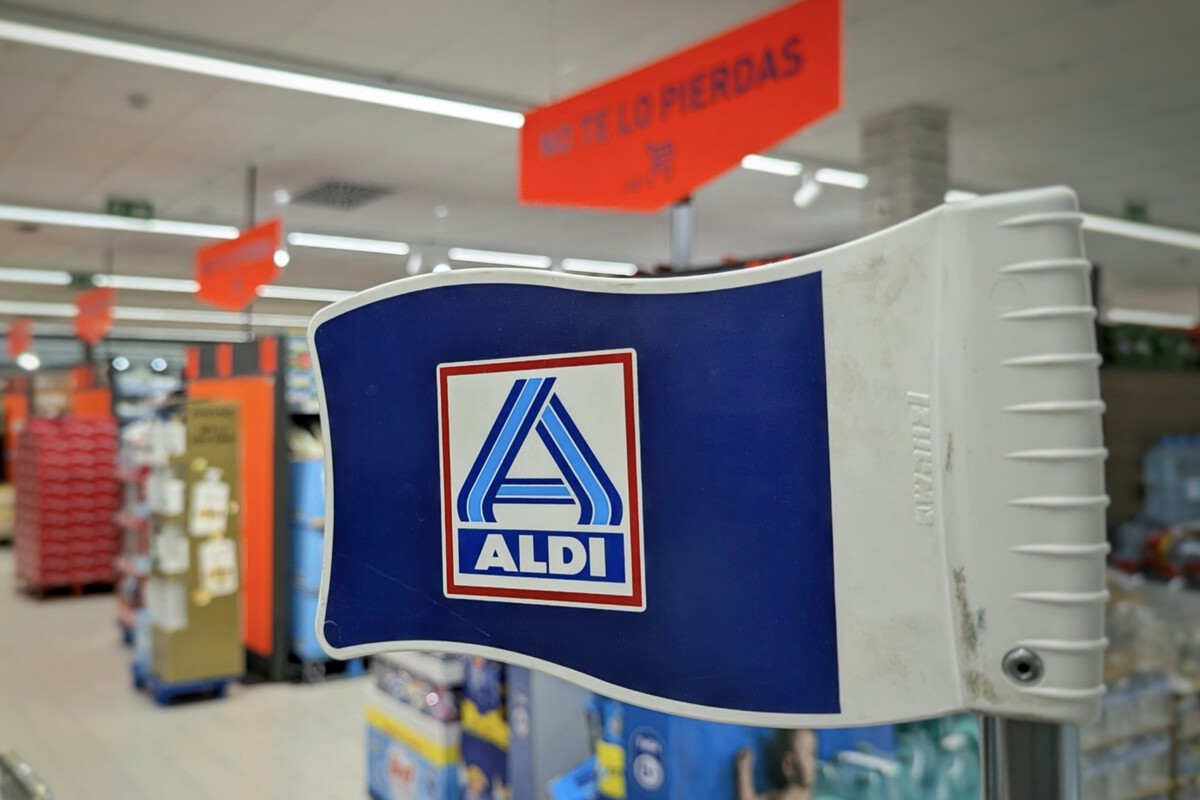 Aldi's 5-in-1 Plug Adapter Fixes Your Outlet Shortage for $7.99