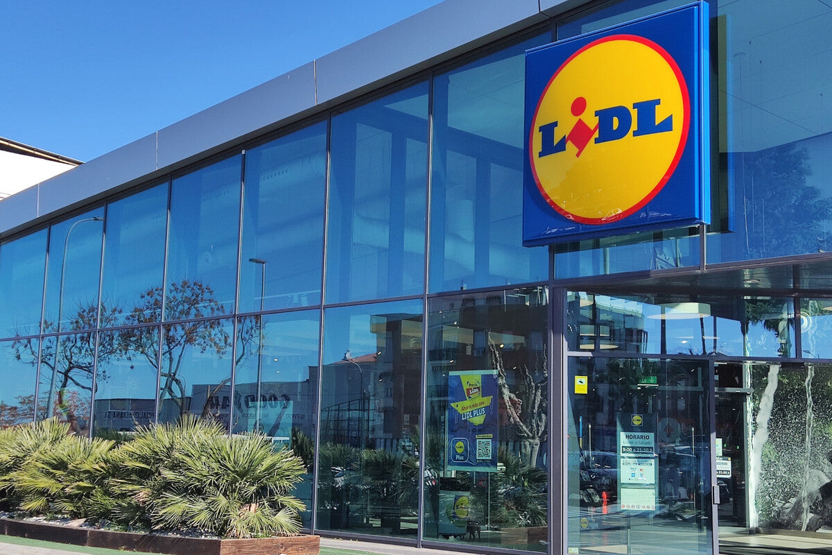 Lidl's Foldable Gaming Chair with Adjustable Backrest for Small Spaces