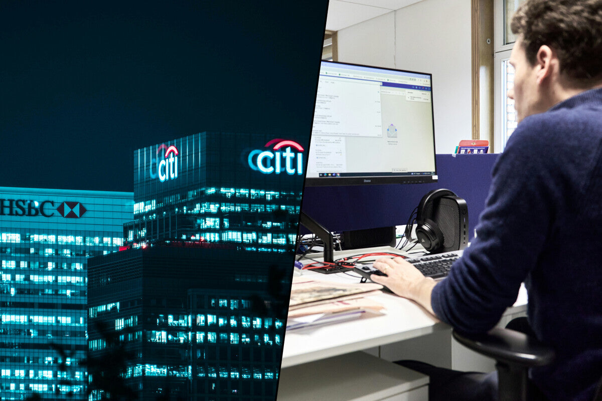 Junior Bankers Teach Bosses AI in International Banking