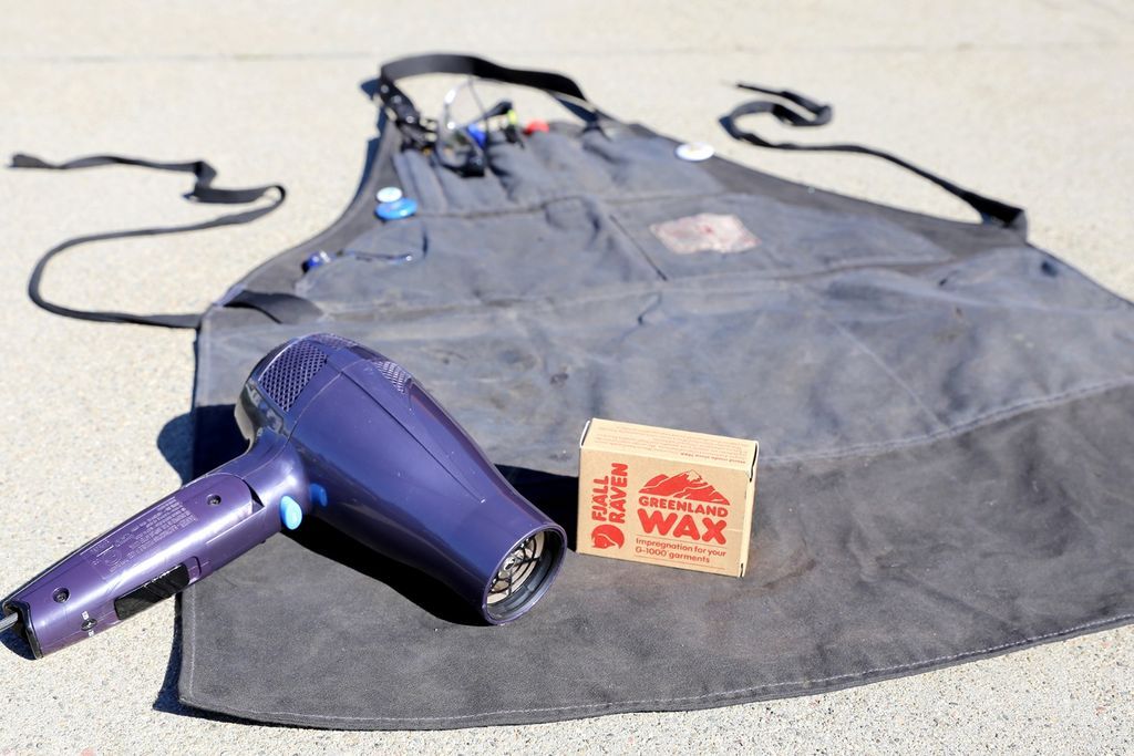 How to Wax Clothes or Equipment - grandgoldman.com