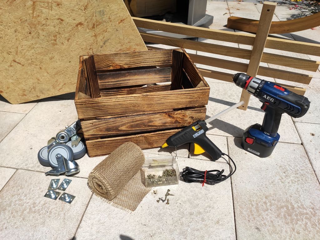 Vertical Raised Garden Bed - grandgoldman.com