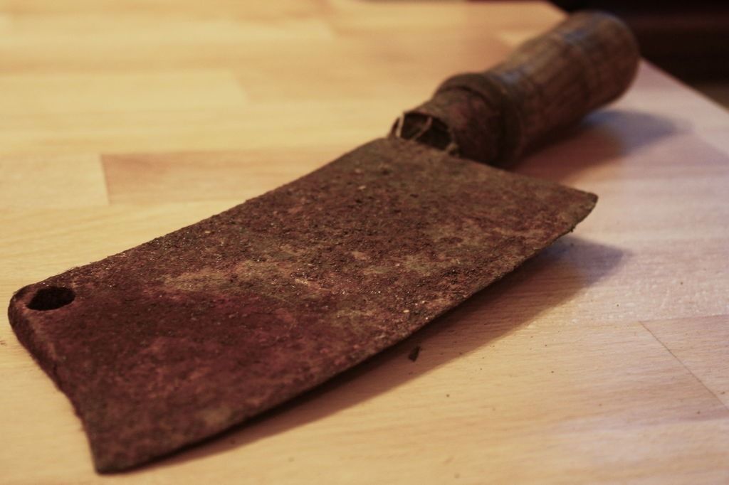 Restoring an Old Knife (Step by Step) - grandgoldman.com