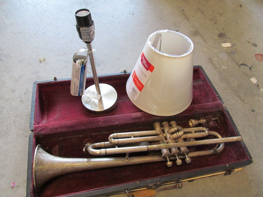 How to make a Trumpet Lamp - grandgoldman.com