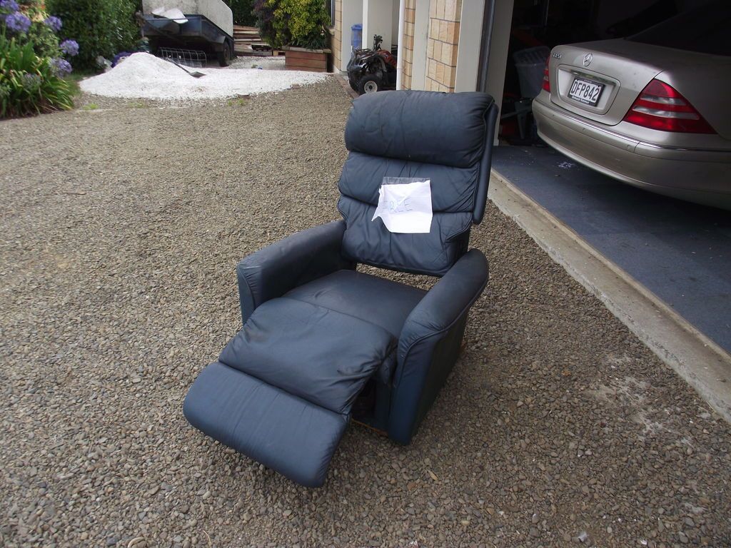 Reclining Garden Chair - grandgoldman.com