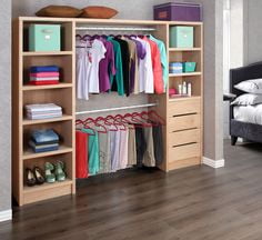 Create your own wardrobe using old wood! - grandgoldman.com