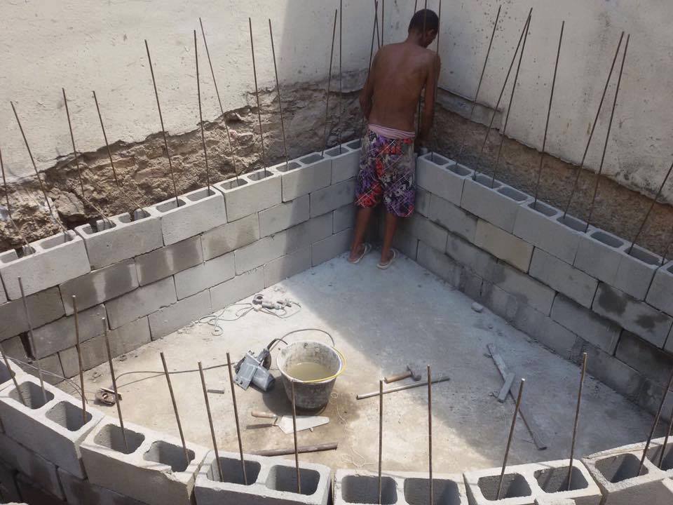 Discover how to easily build a pool in any corner of your home! - grandgoldman.com