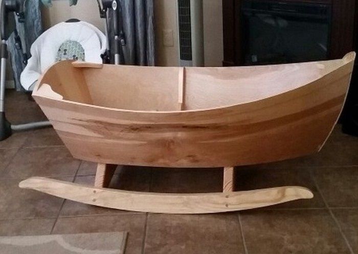 How to Build a Cute Boat-Shaped Baby Crib! - grandgoldman.com
