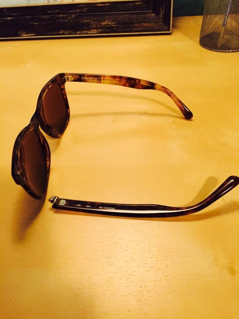 Make Your Own Wooden Sunglasses with This Simple Tutorial! - grandgoldman.com