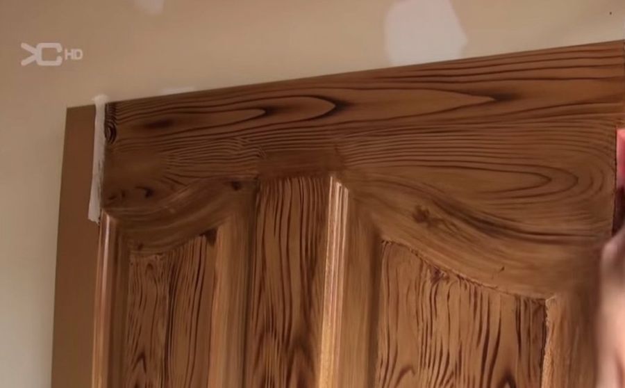 Transform your metal door into wood! - grandgoldman.com