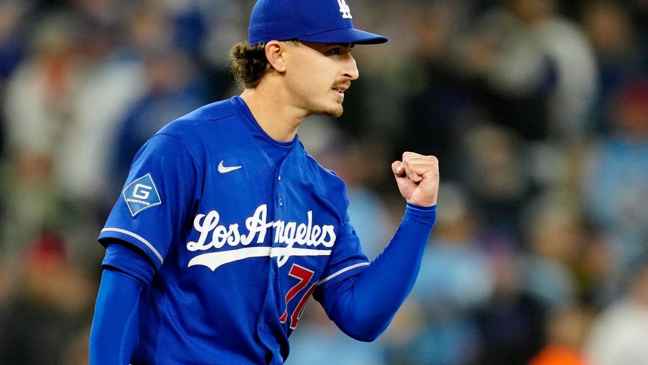 Ohtani and Dodgers Rout Blue Jays 14-2 in World Series Rematch - grandgoldman.com