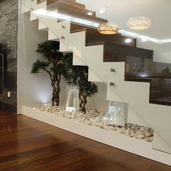 Good options to use the space under your stairs - grandgoldman.com