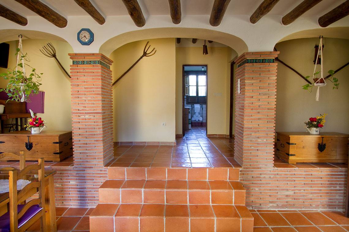 8 interesting designs to separate the rooms of your home - grandgoldman.com