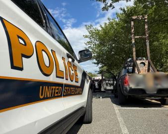 US Capitol Police Arrest Man with Guillotine in Truckbed