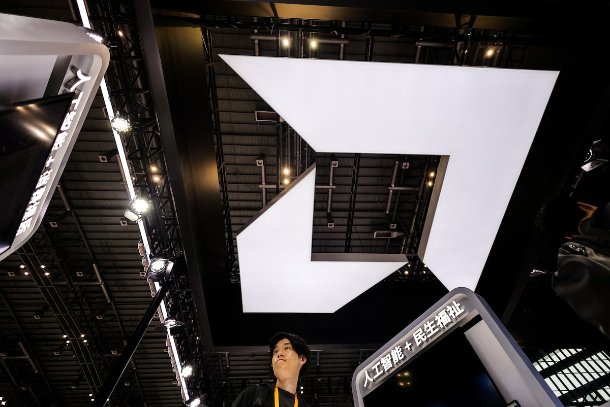 Samsung and AMD Team Up on AI Memory, Eye Foundry Deal - grandgoldman.com