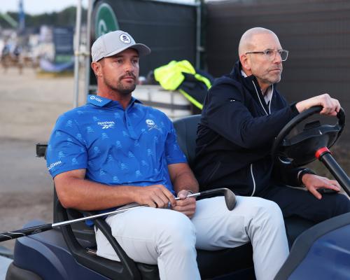 DeChambeau Threatens to Call Trump Over Open Penalty Row