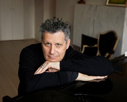 Isaac Mizrahi on Fashion's Missing Spine and Stage Legacy