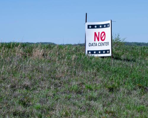 How the AI Boom Is Fueling Anti Tech Extremism - grandgoldman.com