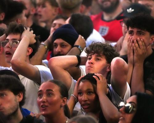 World Cup Fan Zones: How Outdoor Screens Unite Communities