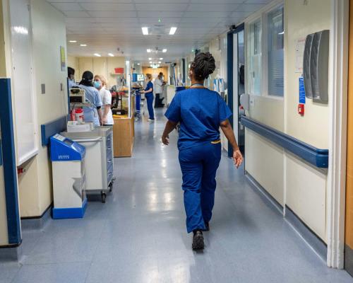 Midwives Quitting NHS at Record Rates: Why Burnout Is Driving Exo