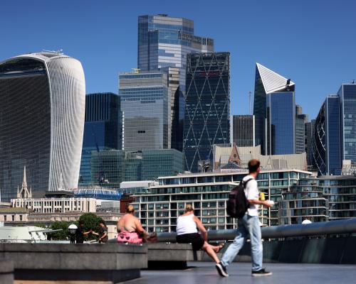 UK Borrowing Costs Hit Highest Since 1998 Amid Starmer Uncertainty - grandgoldman.com