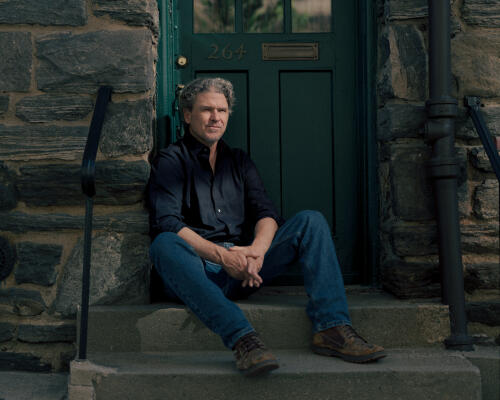Dave Eggers Warns AI Writing Threatens Human Species - grandgoldman.com